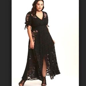Torrid BLACK FLORAL EMBROIDERED CHIFFON MAXI DRESS